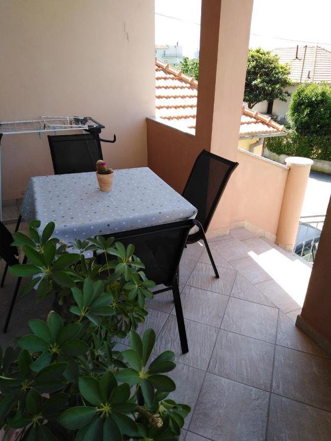 Apartments Ana Бибинє Екстер'єр фото