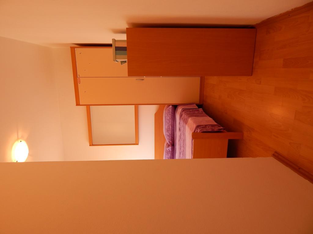 Apartments Ana Бибинє Екстер'єр фото