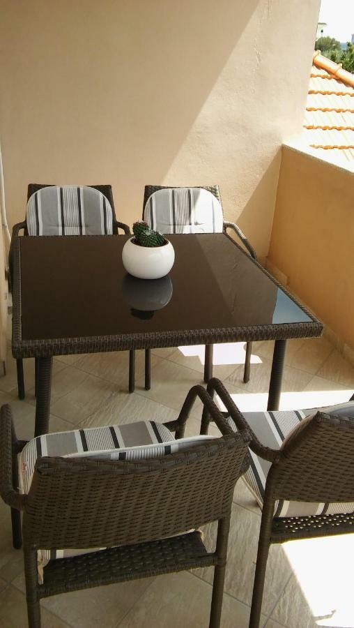 Apartments Ana Бибинє Екстер'єр фото