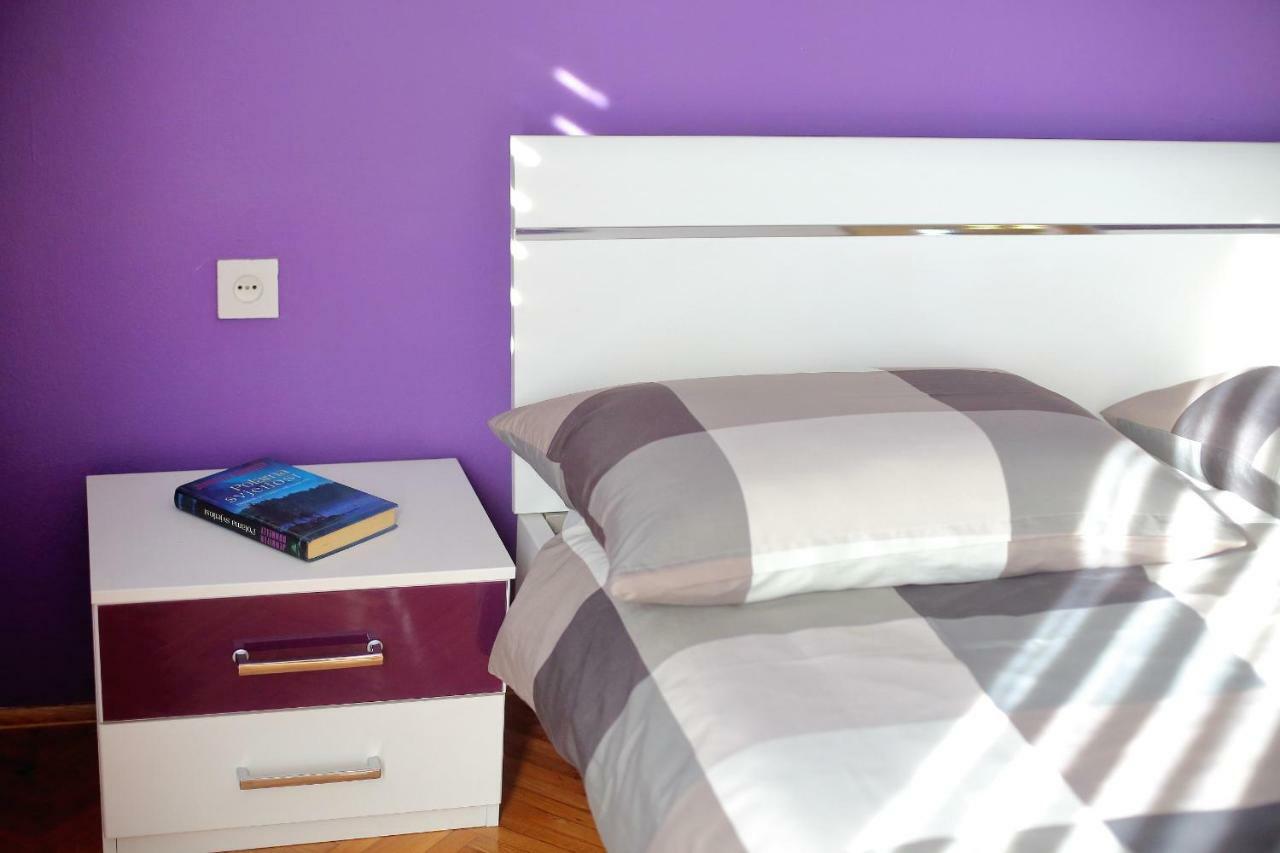 Apartments Ana Бибинє Екстер'єр фото