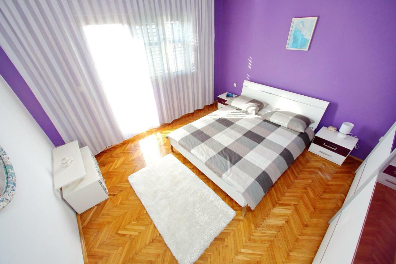 Apartments Ana Бибинє Екстер'єр фото