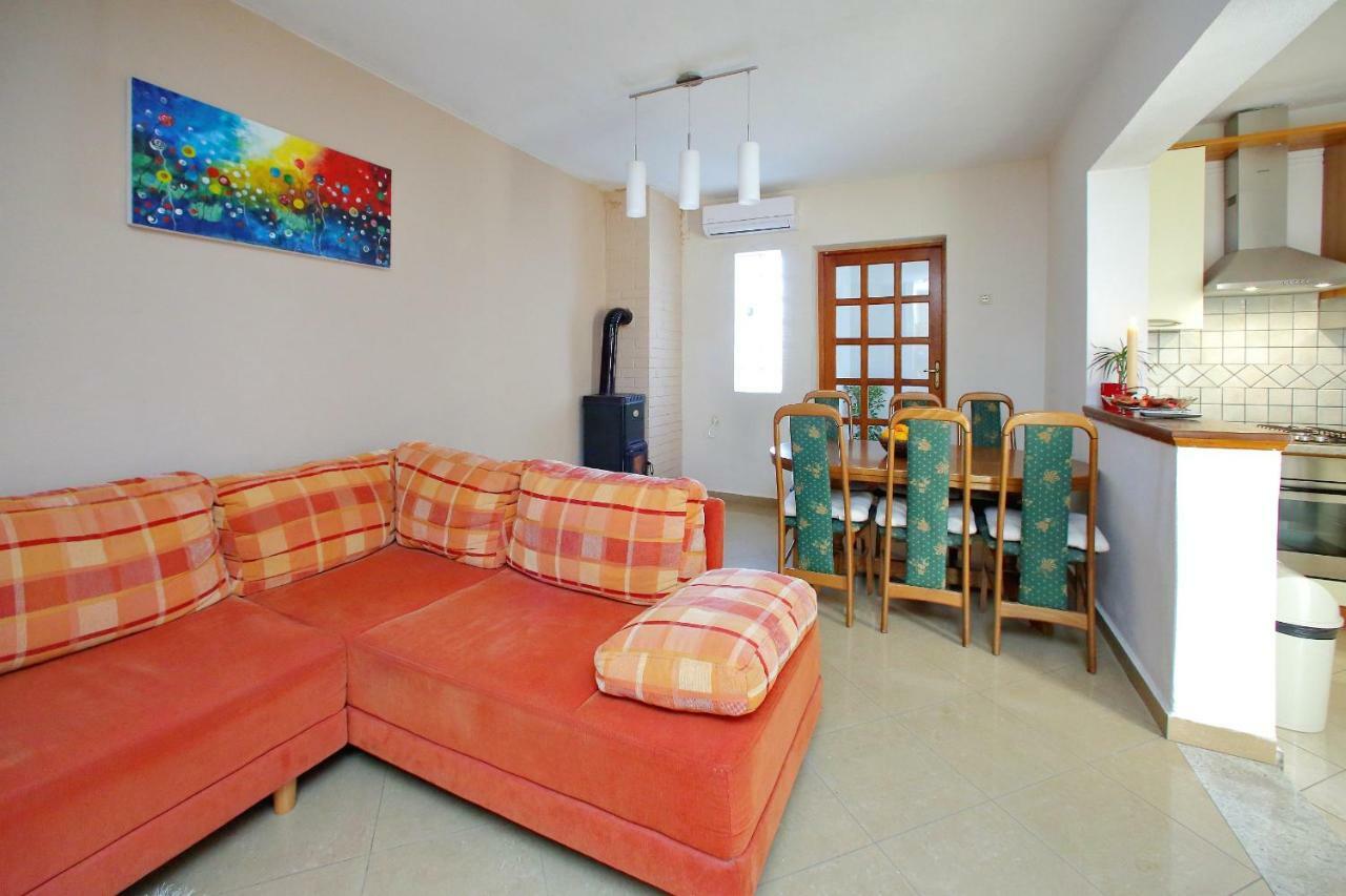 Apartments Ana Бибинє Екстер'єр фото