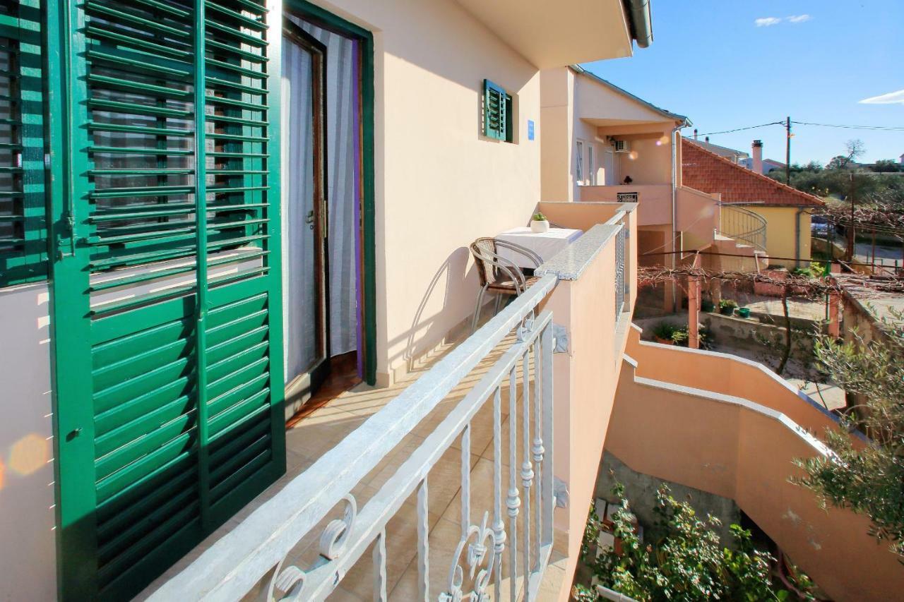 Apartments Ana Бибинє Екстер'єр фото